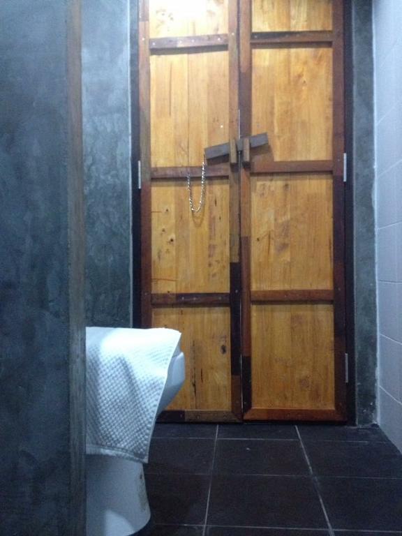 Baantung Homestay Mukdahan Eksteriør billede