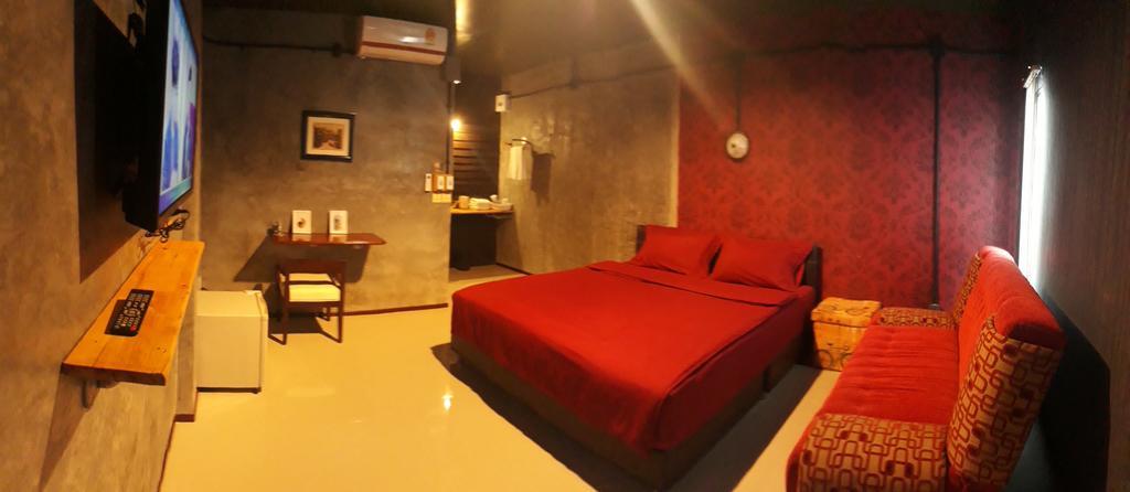 Baantung Homestay Mukdahan Eksteriør billede