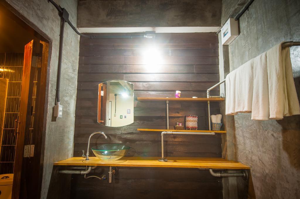 Baantung Homestay Mukdahan Eksteriør billede