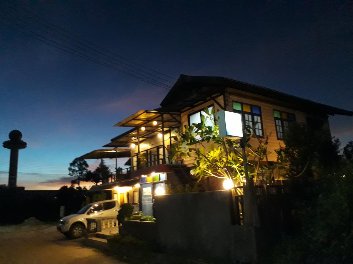 Baantung Homestay Mukdahan Eksteriør billede