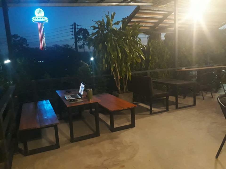 Baantung Homestay Mukdahan Eksteriør billede